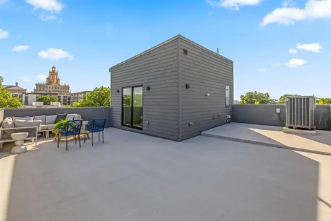 $699,000 | 2719 Reagan Street, Unit 104, Dallas, TX 75219