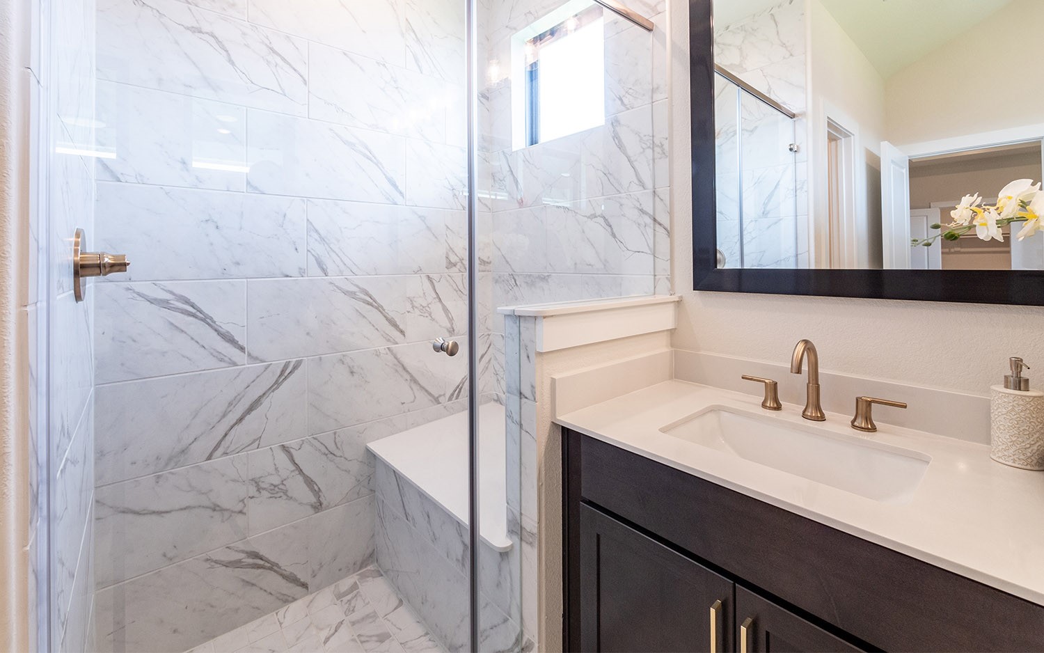 830 Aspen Bluffs Road Crosby, TX 77532 - Photo 13 of 23 a bathroom with a sink and a mirror