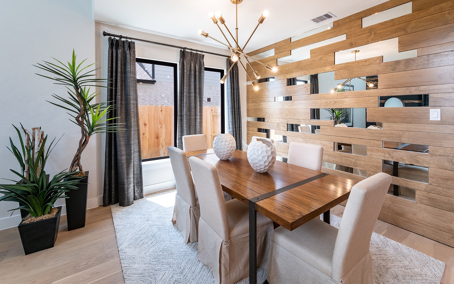830 Aspen Bluffs Road Crosby, TX 77532 - Photo 4 of 23 a dining room with furniture and wooden floor