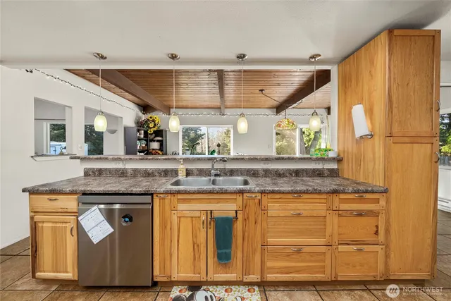 $500,000 | 18 Sunset Boulevard, Ocean Shores, WA 98569