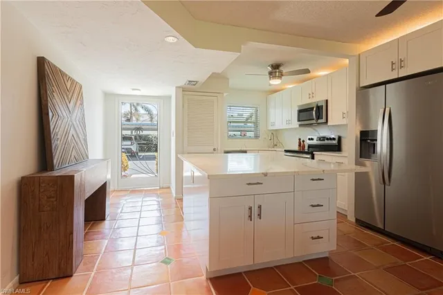 $3,695 | 325 Charlemagne Boulevard, Unit A108, Naples, FL 34112