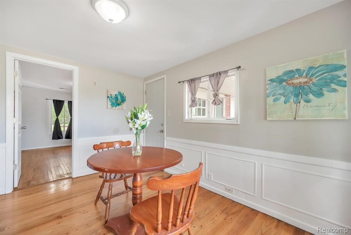 3482 Davison Road Lapeer, MI 48446 - Photo 12 of 45 13-3482-Davison-Rd-WindowStill-Real.jpg