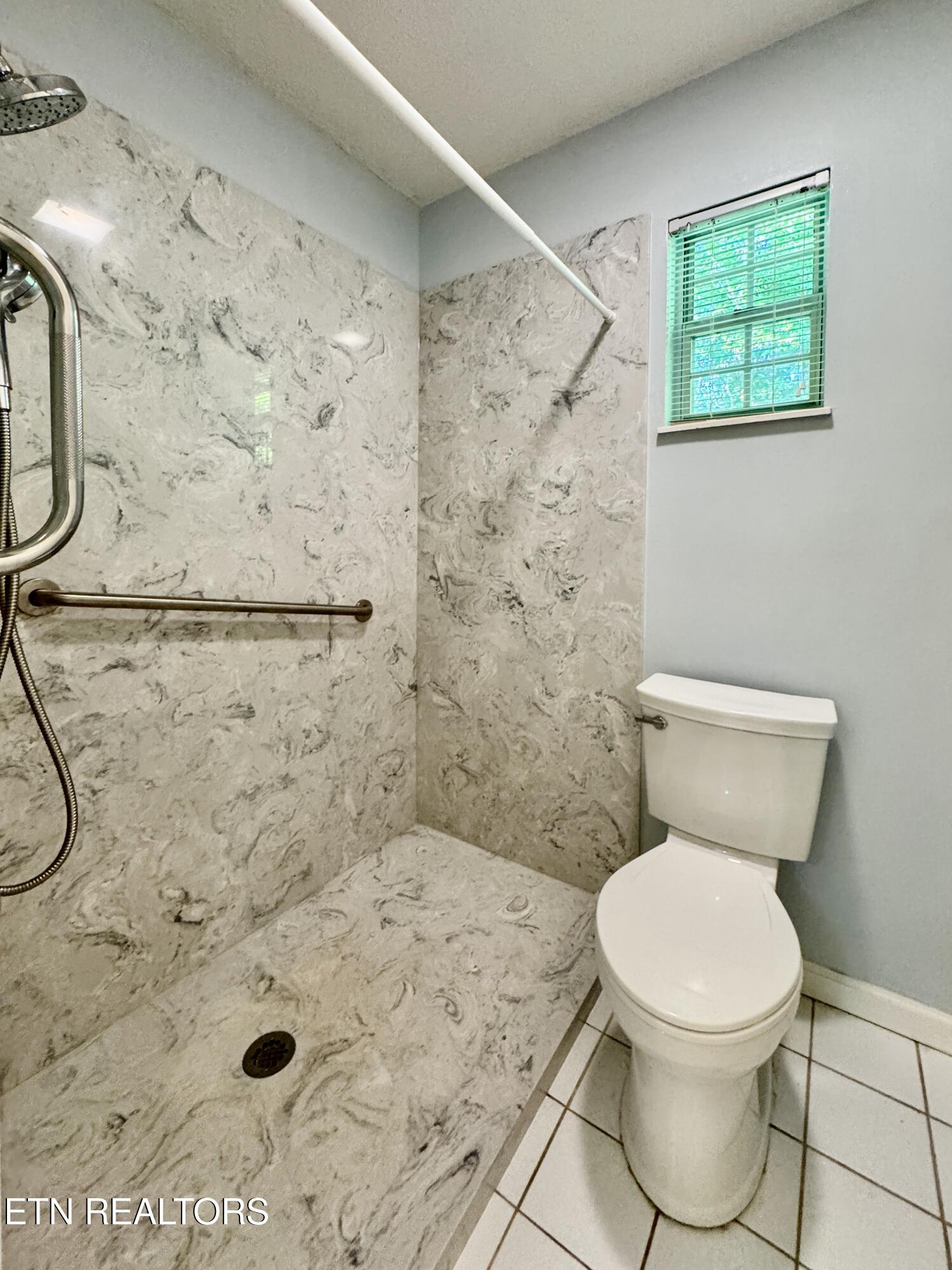 3319 Laurel View Road Knoxville, TN 37917 - Photo 29 of 36 31