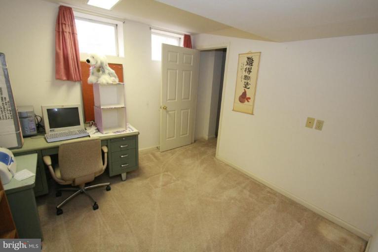 10 Autumn Ridge Court Silver Spring, MD 20906 - Photo 15 of 23 a view of workspace with a window
