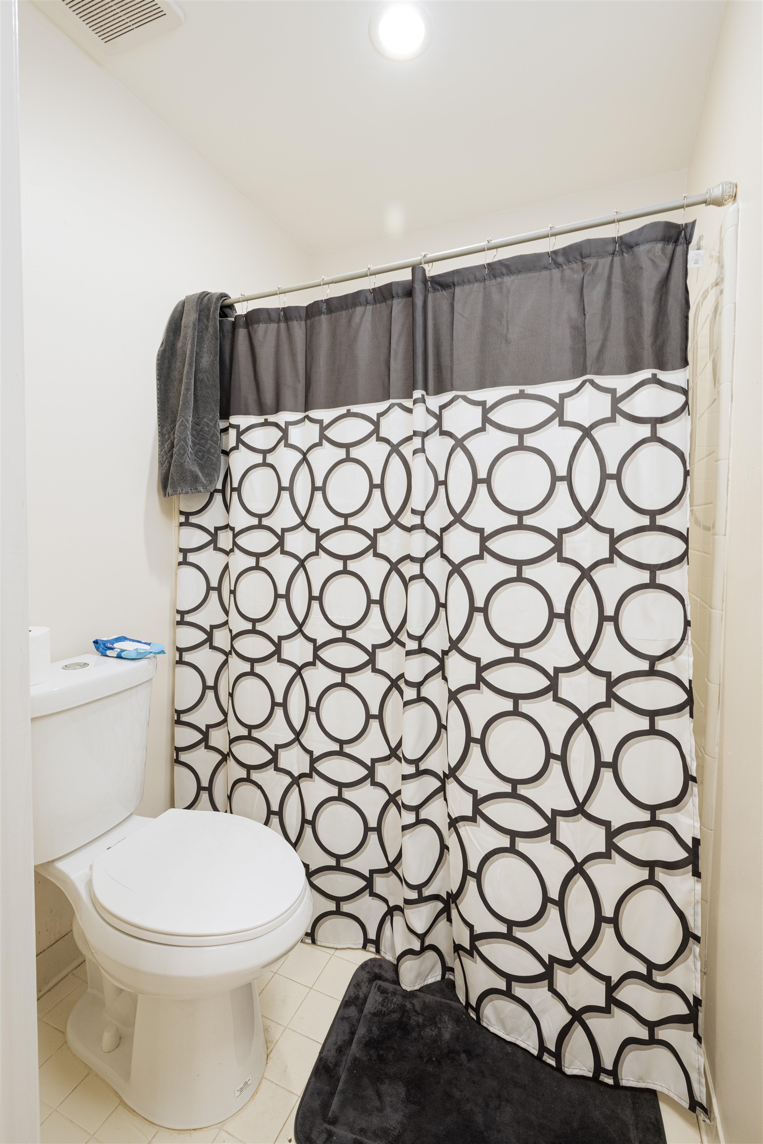 6801 Stout Road Memphis, TN 38119 - Photo 22 of 25 a bathroom with a sink and a toilet