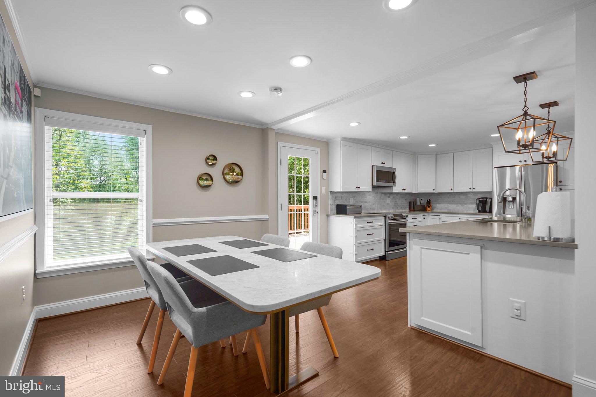 15501 Radwick Lane Silver Spring, MD 20906 - Photo 13 of 37 Dining/Kitchen