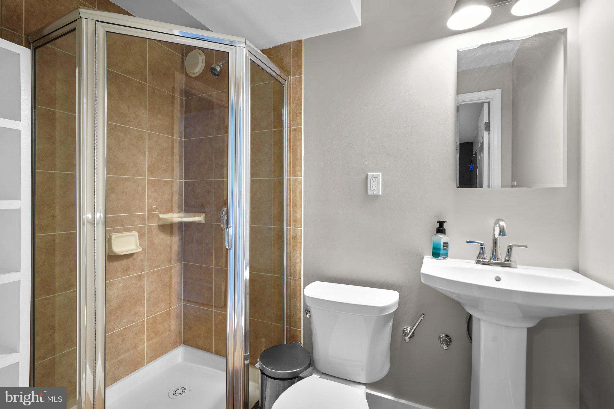 15501 Radwick Lane Silver Spring, MD 20906 - Photo 31 of 37 Basement bathroom