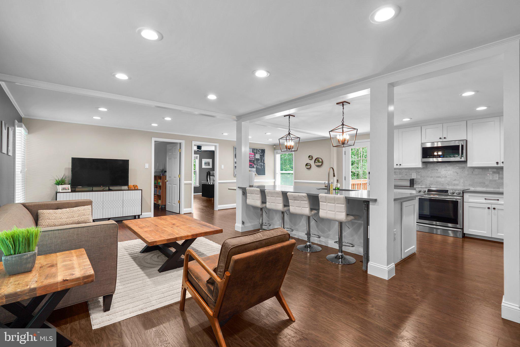 Living room /kitchen