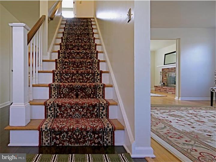 413 South Devon Avenue Wayne, PA 19087 - Photo 2 of 15 Foyer