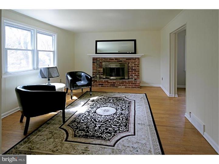 413 South Devon Avenue Wayne, PA 19087 - Photo 7 of 15 Family Room