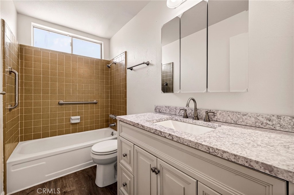 615 Rancheria Drive, Unit 14 Chico, CA 95926 - Photo 57 of 75 UNIT #1 BATHROOM
