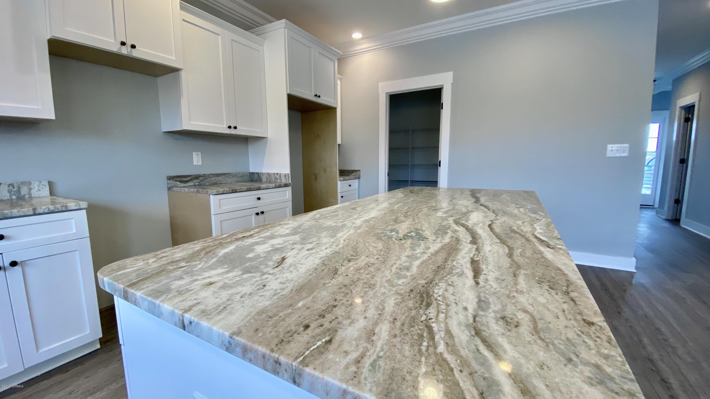 418 Elgin Road Hubert, NC 28539 - Photo 10 of 41 220DB2B0-1289-4884-84CD-F72F3F94D285