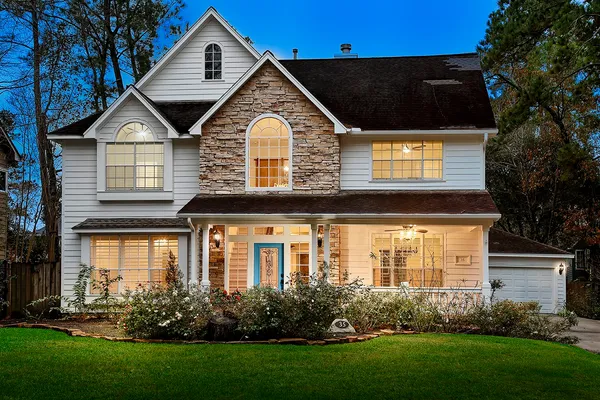 $675,000 | 35 Tender Violet Place, The Woodlands, TX 77381