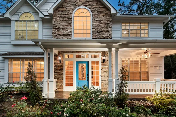 $675,000 | 35 Tender Violet Place, The Woodlands, TX 77381