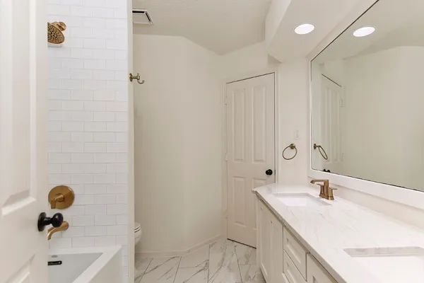 $675,000 | 35 Tender Violet Place, The Woodlands, TX 77381