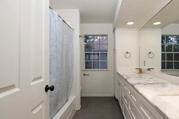 $675,000 | 35 Tender Violet Place, The Woodlands, TX 77381