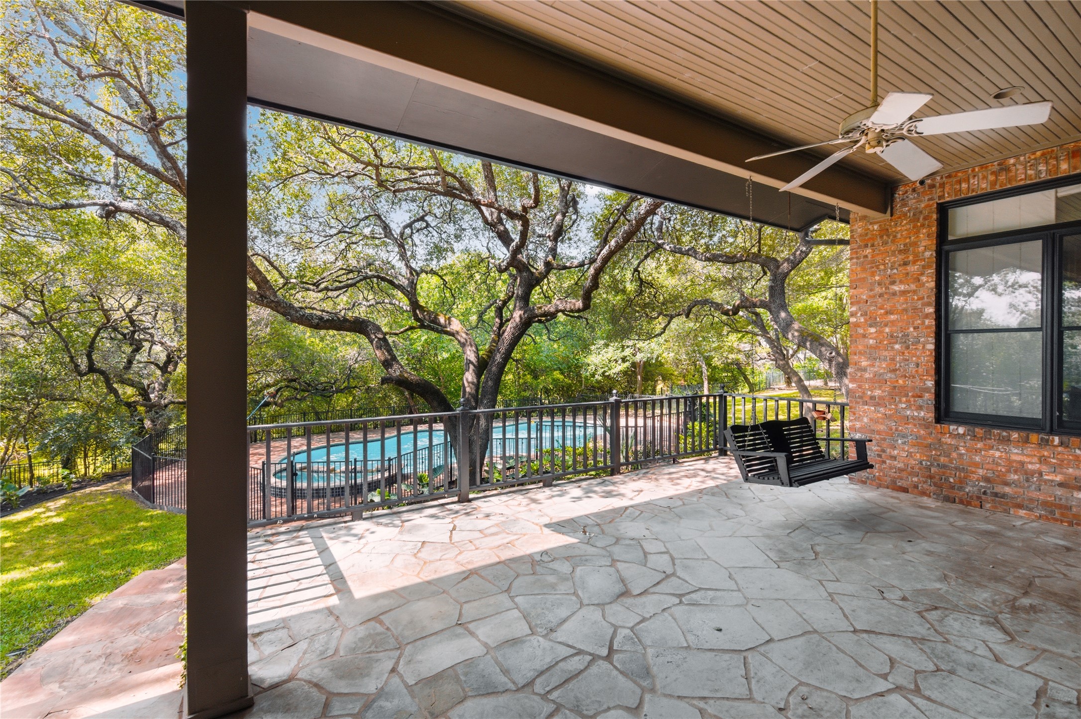4209 Dunning Lane Austin, TX 78746 - Photo 33 of 40