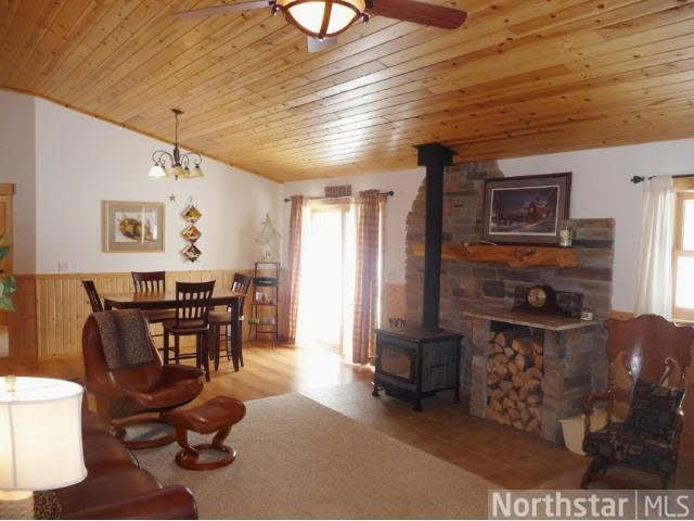 12959 Fawn Lake Road Crosslake, MN 56442 - Photo 5 of 16 Gallery Image 5