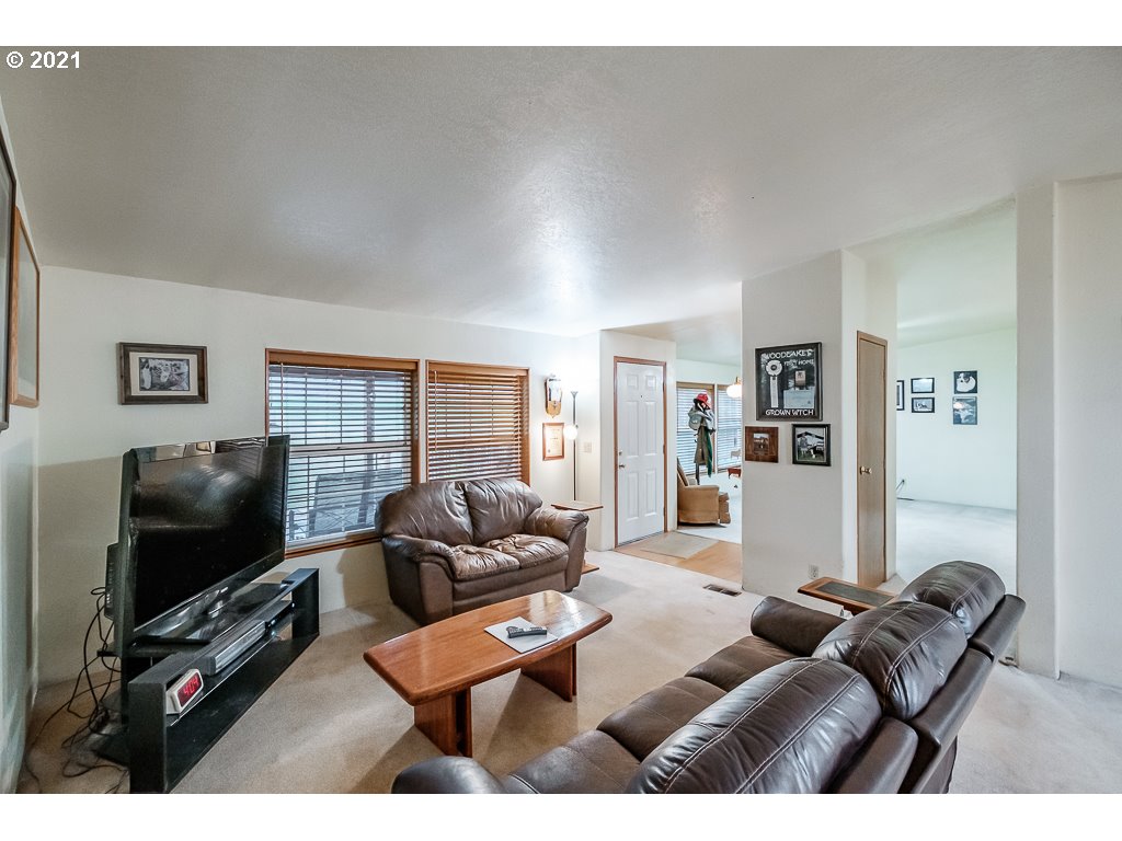 27710 Riggs Hill Road Foster, OR 97345 - Photo 14 of 32 Gallery Image 14