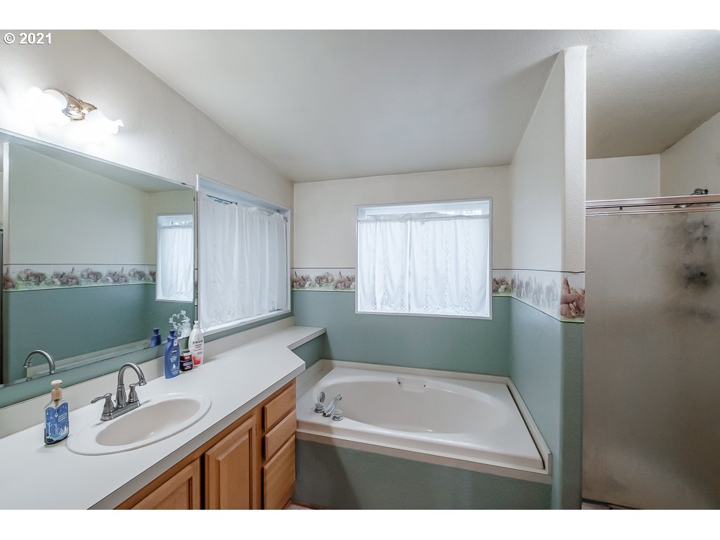 27710 Riggs Hill Road Foster, OR 97345 - Photo 10 of 32 Gallery Image 10