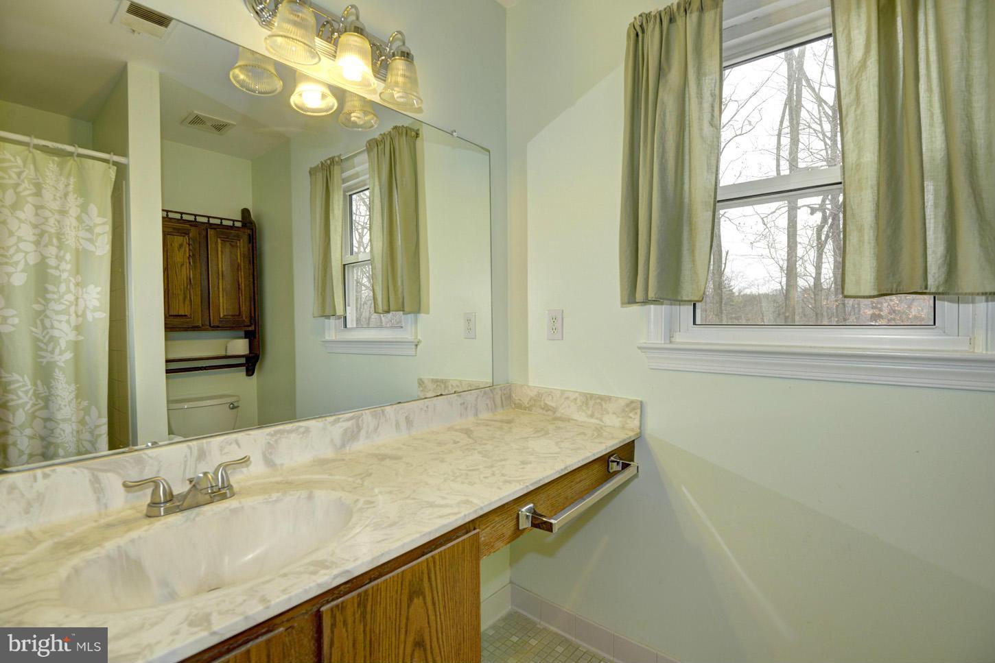 2821 Gunarette Way Silver Spring, MD 20906 - Photo 18 of 27 Hall Bath