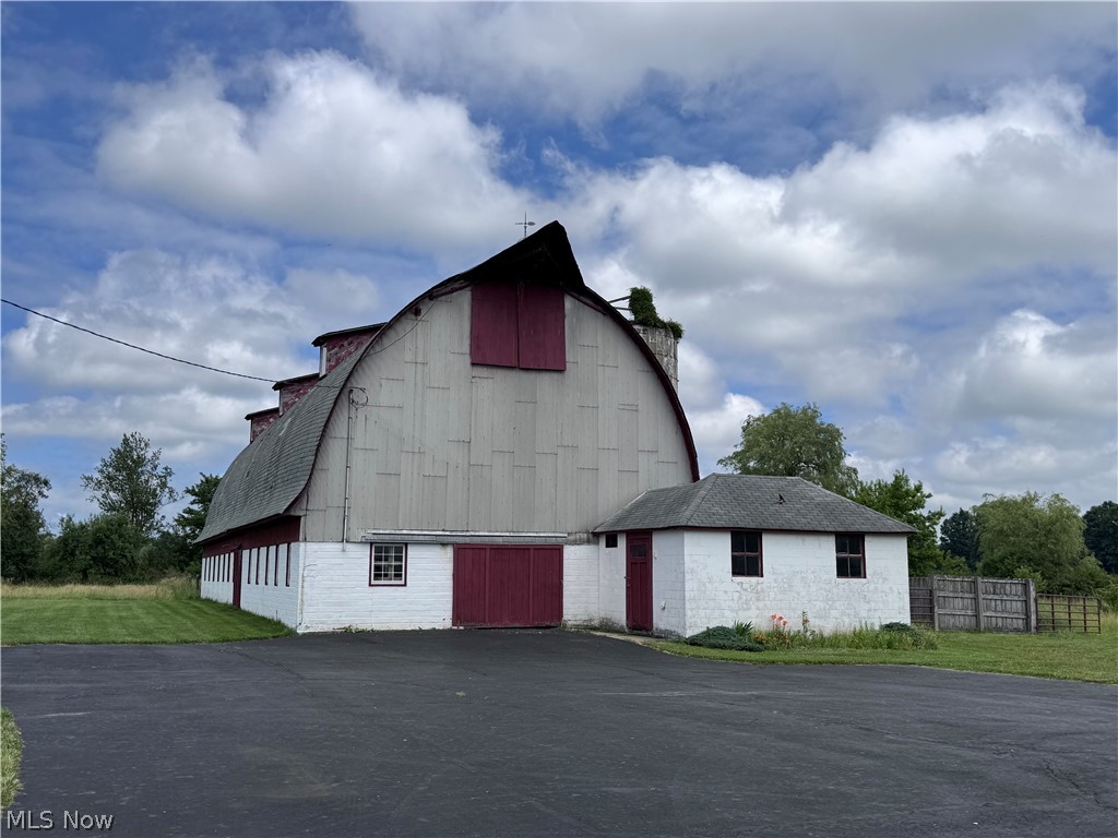 10803 Kile Road Chardon, OH 44024 - Photo 38 of 40