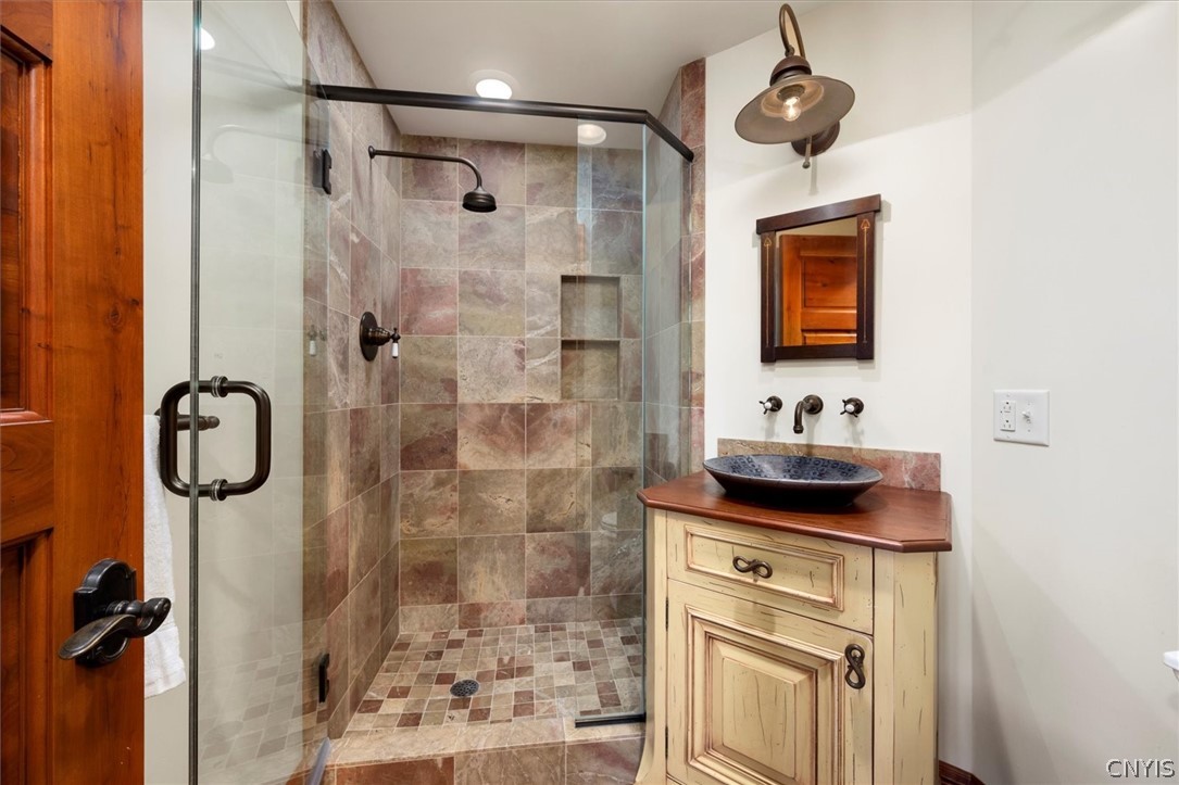 1844 West Lake Road Skaneateles, NY 13152 - Photo 25 of 49 Full 1st floor bath