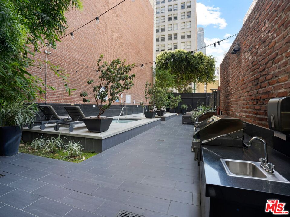 460 South Spring Street, Unit 512 Los Angeles, CA 90013 - Photo 25 of 33