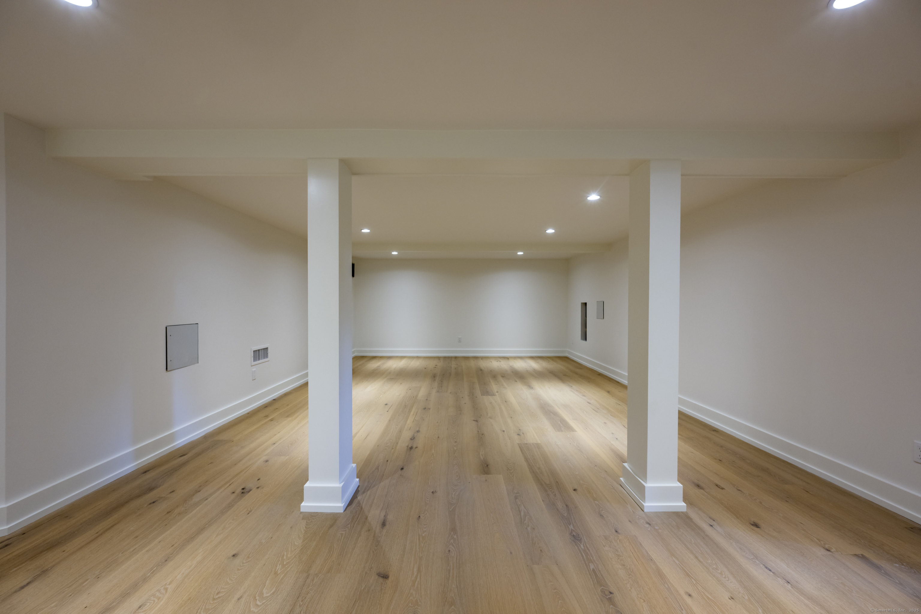 26 Treadwell Avenue Westport, CT 06880 - Photo 15 of 35