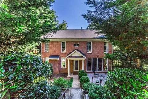 $6,900 | 1026 26th Street South, Arlington, VA 22202
