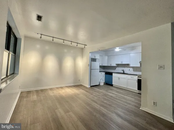 $2,200 | 4016 Society Drive, Claymont, DE 19703