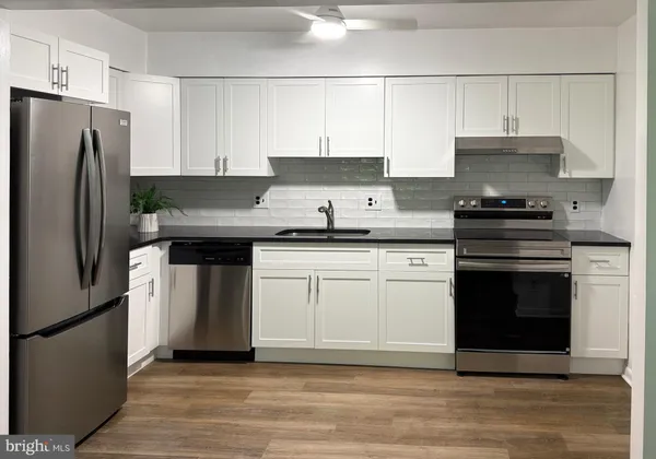 $2,200 | 4016 Society Drive, Claymont, DE 19703