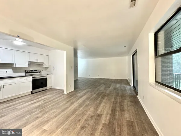 $2,200 | 4016 Society Drive, Claymont, DE 19703