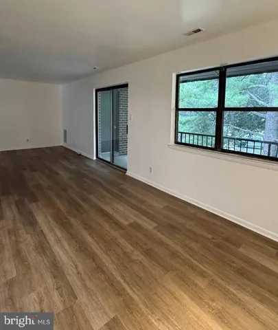 $2,425 | 4016 Society Drive, Claymont, DE 19703