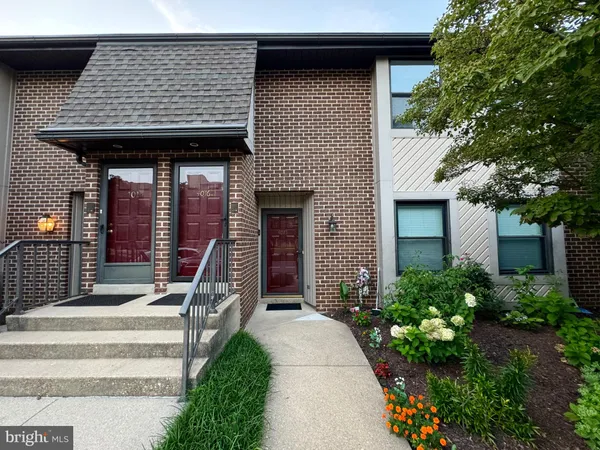 $2,200 | 4016 Society Drive, Claymont, DE 19703