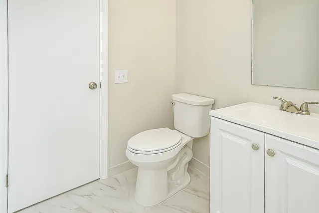 $299,900 | 33941 Jefferson Avenue, St. Clair Shores, MI 48082