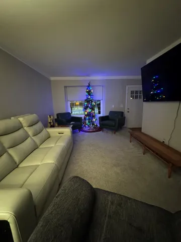 $299,900 | 33941 Jefferson Avenue, St. Clair Shores, MI 48082