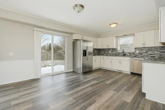 $299,900 | 33941 Jefferson Avenue, St. Clair Shores, MI 48082