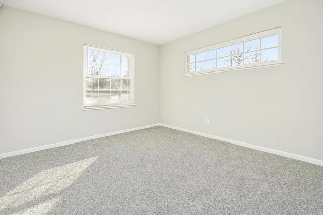 $299,900 | 33941 Jefferson Avenue, St. Clair Shores, MI 48082