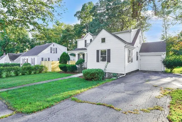 $474,900 | 7 Longworth Road, Worcester, MA 01602