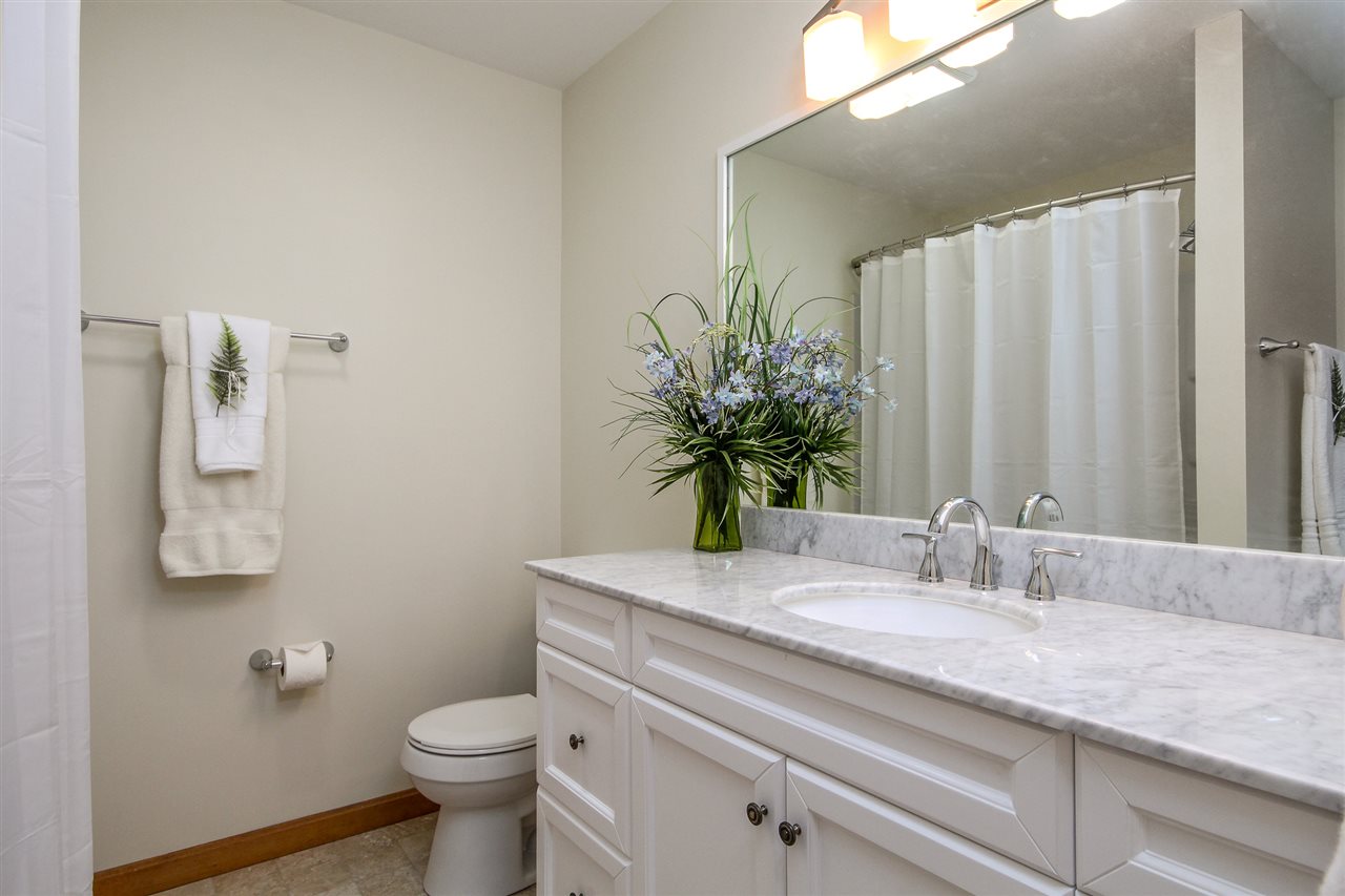 164 Colchester Road, Unit 3 Essex, VT 05452 - Photo 5 of 24 Gallery Image 5