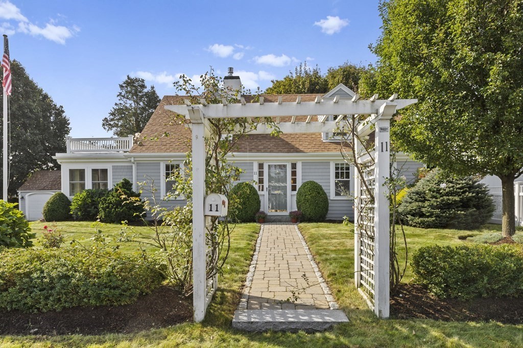 11 Wellesley Road Scituate, MA 02066 - Photo 3 of 42