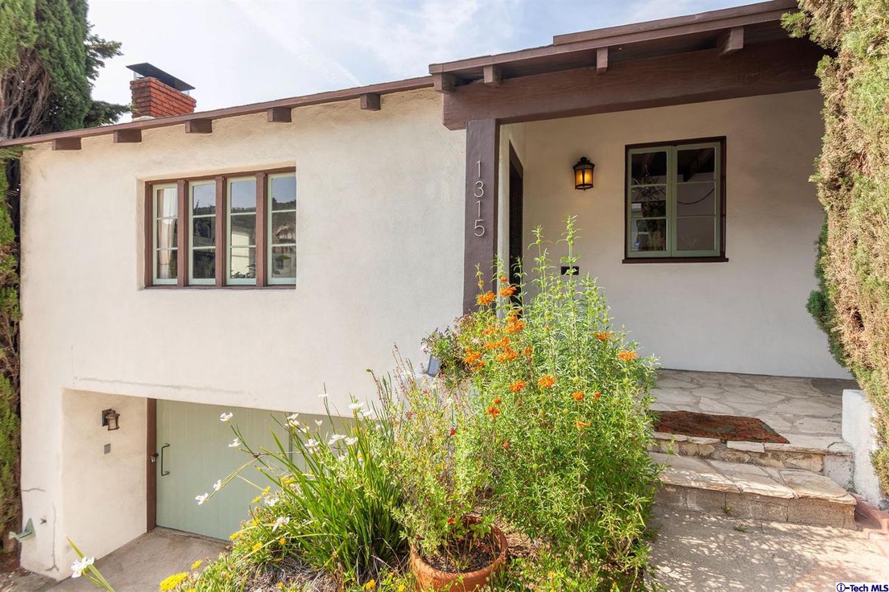 1315 Romulus Drive Glendale, CA 91205 - Photo 2 of 37