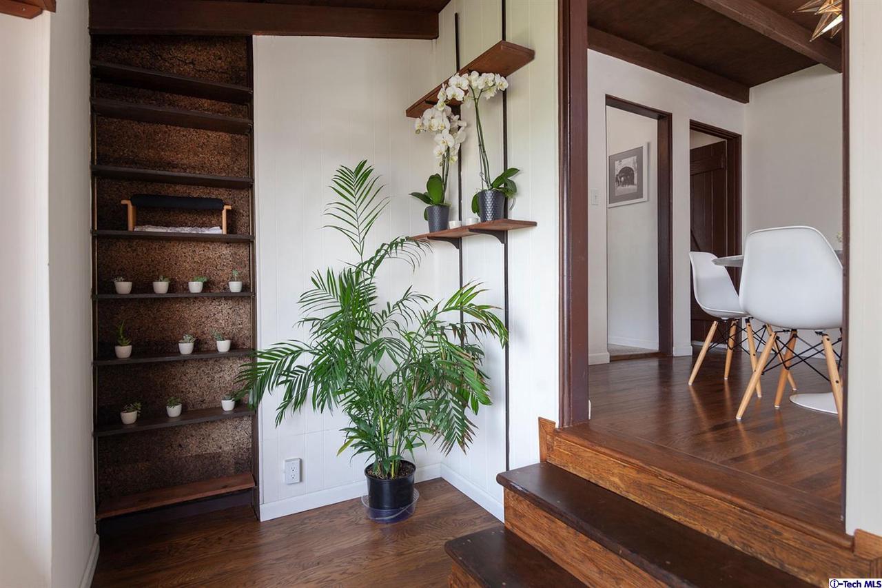 1315 Romulus Drive Glendale, CA 91205 - Photo 14 of 37