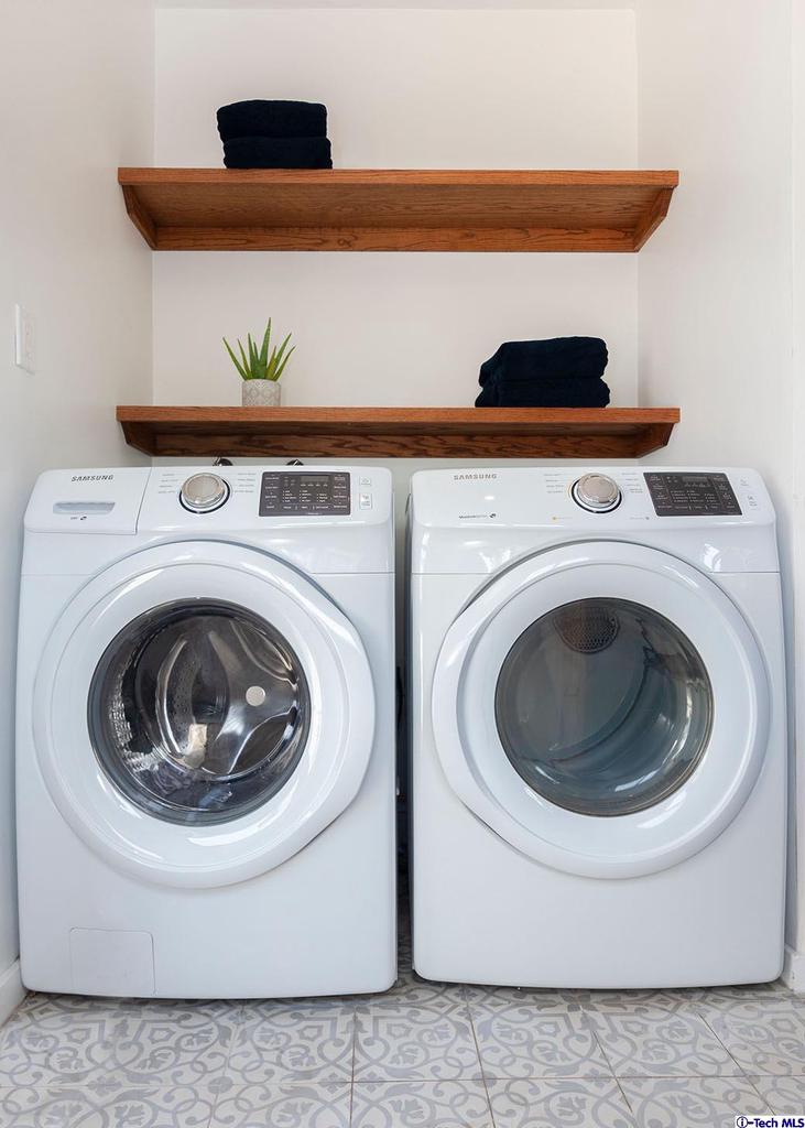 1315 Romulus Drive Glendale, CA 91205 - Photo 20 of 37