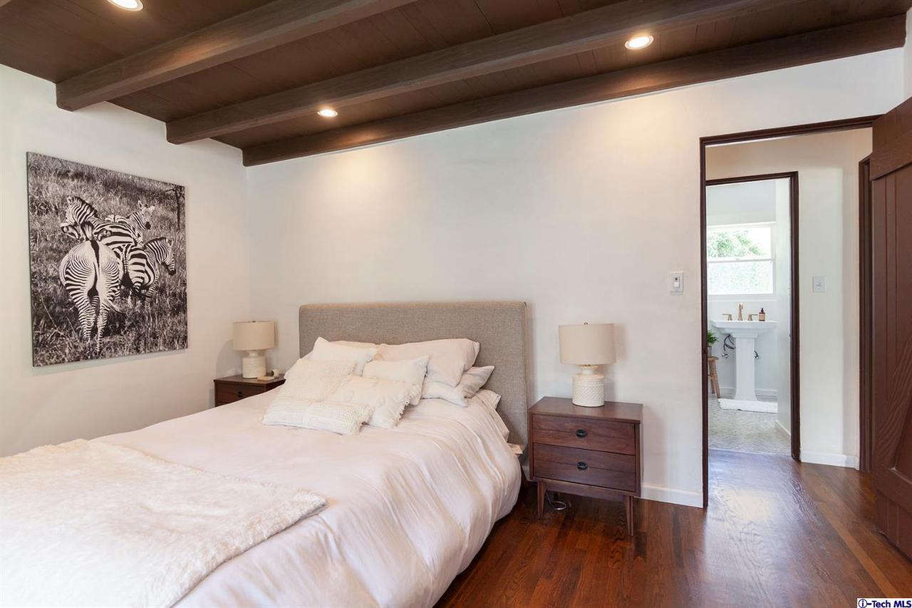 1315 Romulus Drive Glendale, CA 91205 - Photo 23 of 37