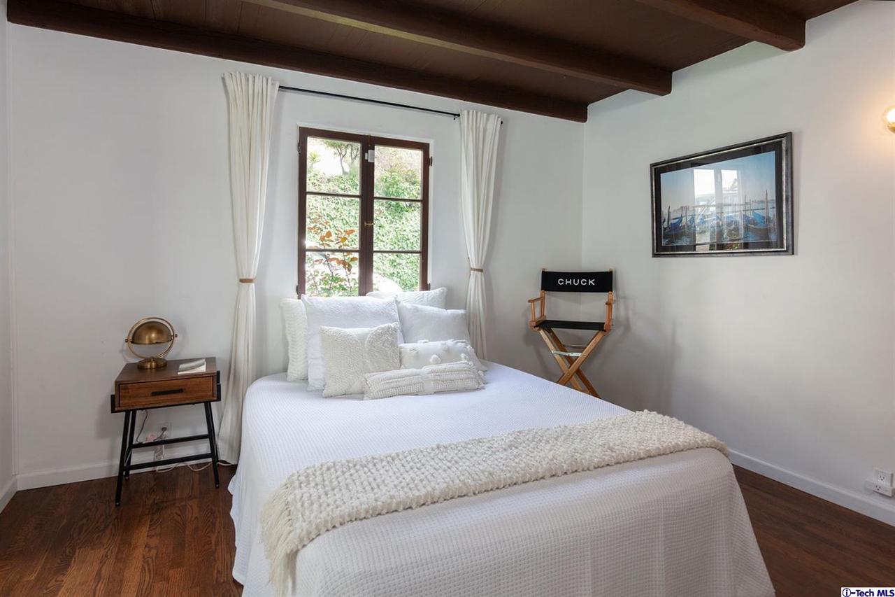 1315 Romulus Drive Glendale, CA 91205 - Photo 27 of 37