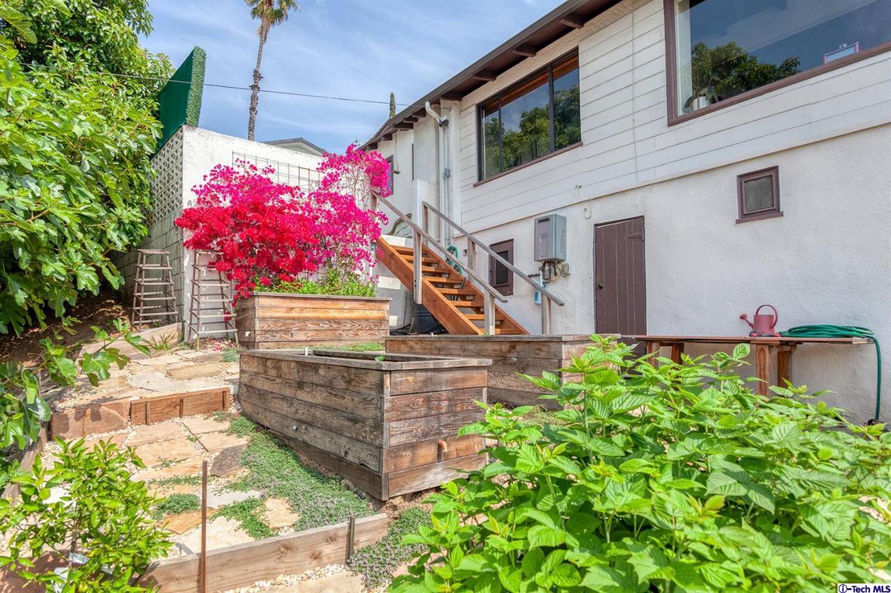 1315 Romulus Drive Glendale, CA 91205 - Photo 35 of 37