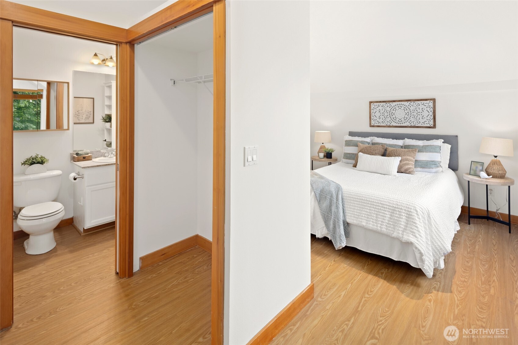 9219 Stone Avenue North Seattle, WA 98103 - Photo 19 of 28