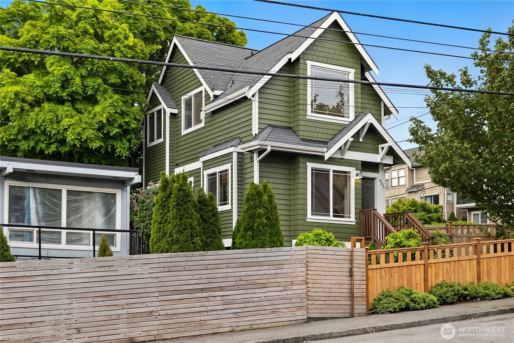 9219 Stone Avenue North Seattle, WA 98103 - Photo 27 of 28